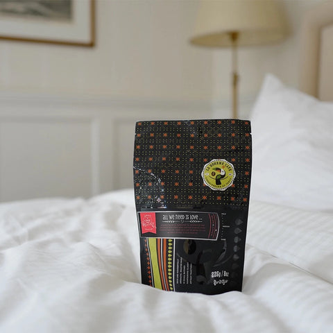 All We Need is Love - La Boheme Cafe - Pražírna výběrové kávy