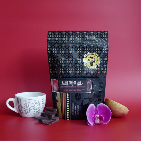 Darujte kávu, darujte lásku